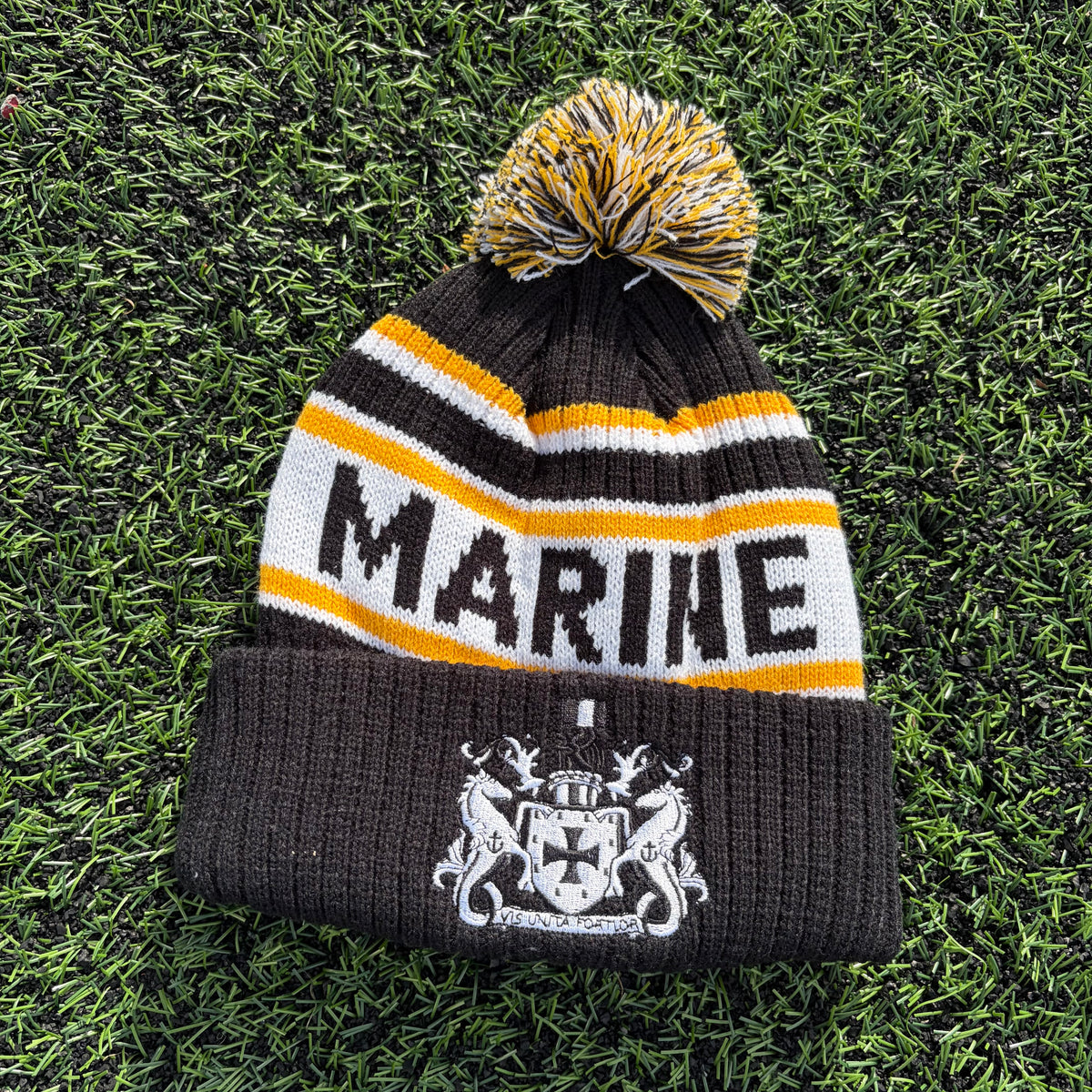 Bobble Hat - Black/White/Gold